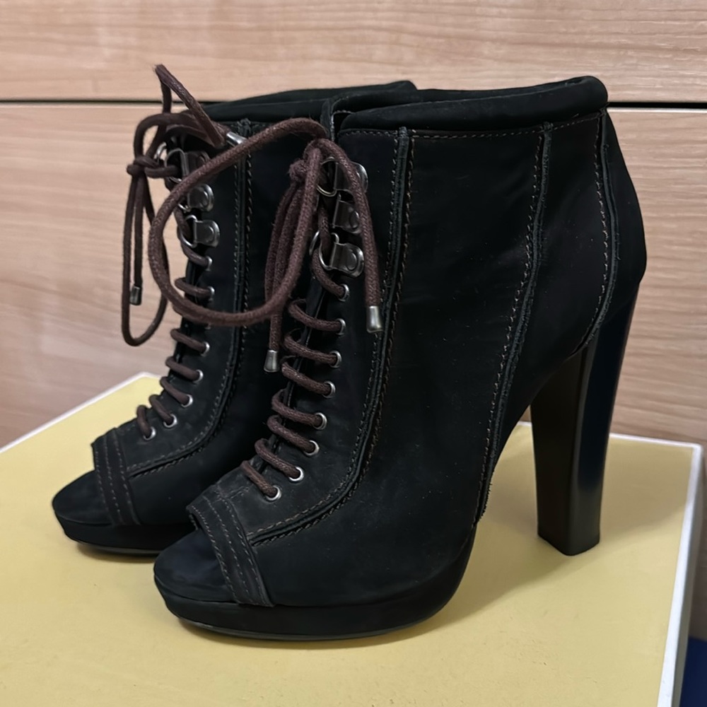 True Religion Suede Lace Up Heeled Booties Platform Open Toe Size 7
